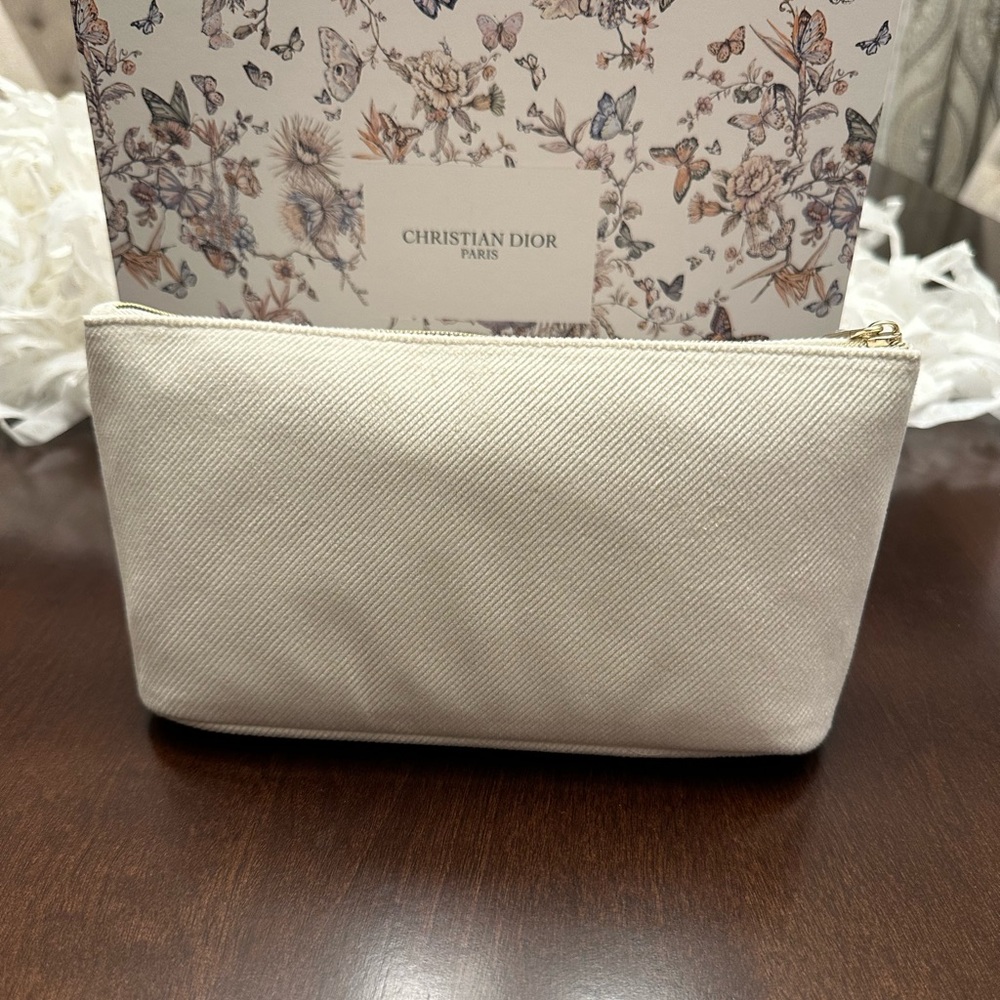 NWT Dior Large Cosmetics Pouch in Cream/Beige and Gold - Picture 3 of 6
